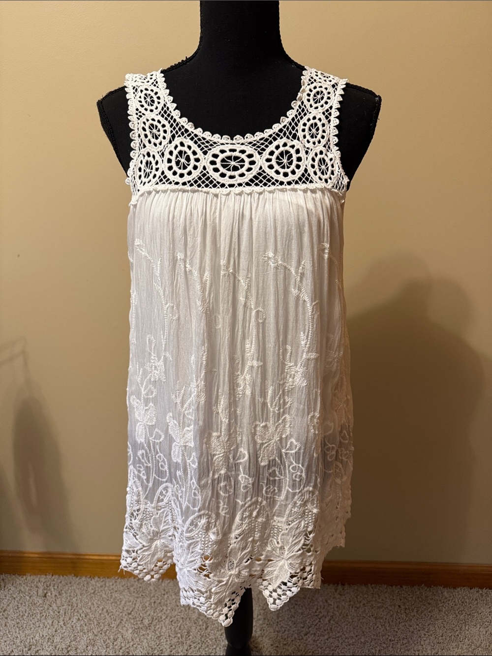 White Crochet Yoke Sleeveless Blouse